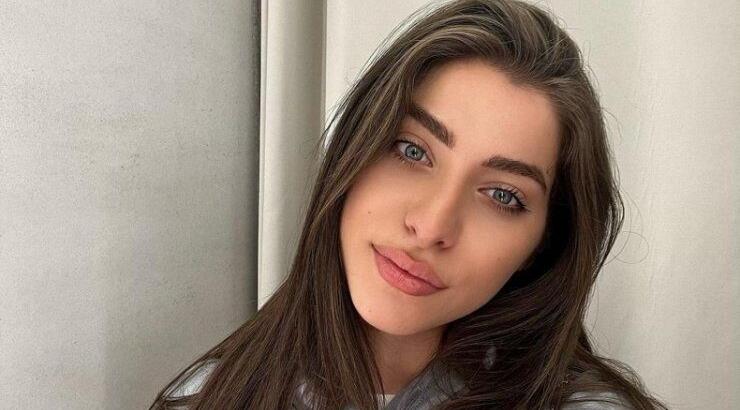 Άννα Ζενιου: Το φιλί στα χείλη με τον σύντροφο της στη μέση του δρόμου [εικόνες]