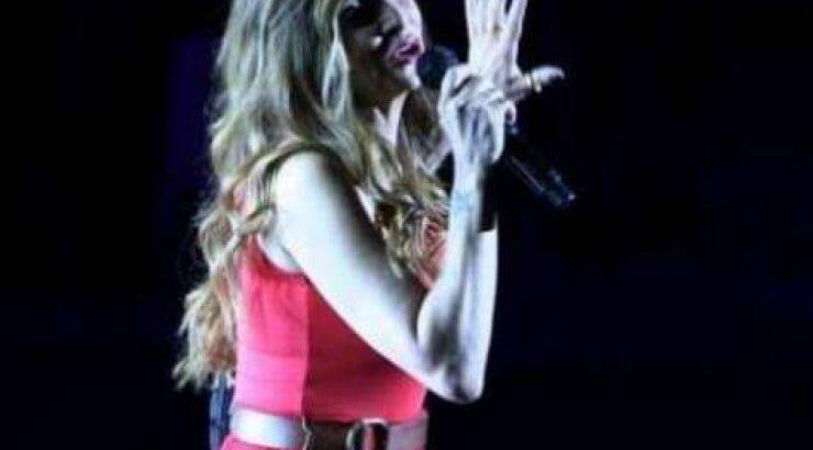 Η συγκίνηση της Βίσση και η αφιέρωση στη μητέρα της Σοφία χθες βράδυ!