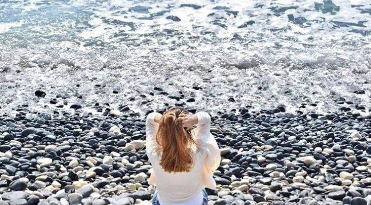 Κύπρια κούκλα ηθοποιός μιλά πρώτη φορά για το μυστικό της γάμο