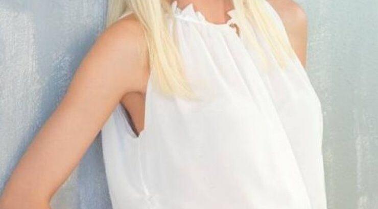 Γνωστή Ελληνίδα: Έκανε το τεστ εγκυμοσύνης της σε καφετέρια της Γλυφάδας!