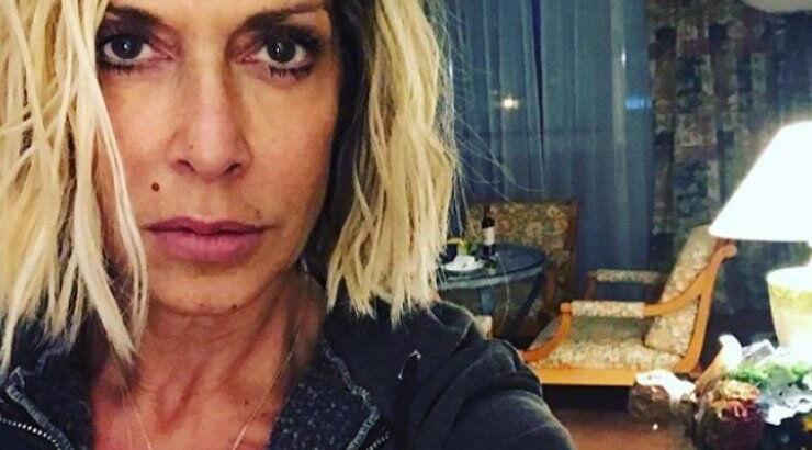 Με ποιες Κύπριες socialites ήταν συμμαθήτρια η Άννα Βίσση; 