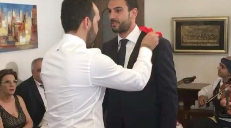 Δείτε το Γιώργο Μερκή γαμπρό!