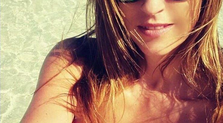 Μαίρη Τορναρίτη: Στην παραλία για μαύρισμα!