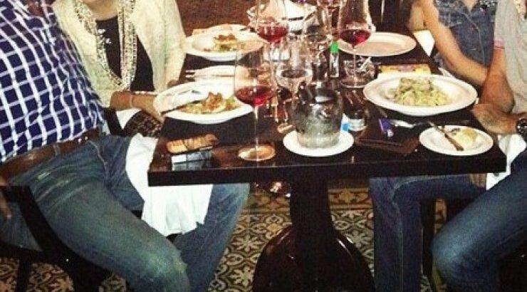 Ποια δύο επώνυμα ζευγάρια του νησιού μας απόλαυσαν το δείπνο τους σε εστιατόριο της Λεμεσού;