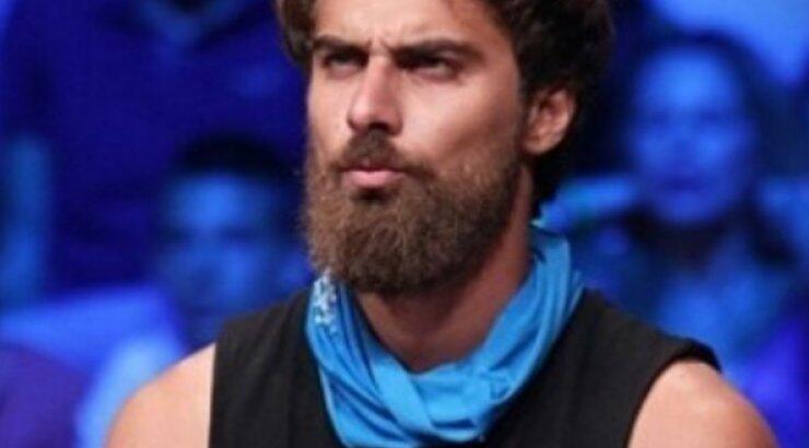 Μάριος Πρίαμος: Επέστρεψε στην Κύπρο! Χαμός στο αεροδρόμιο από τους θαυμαστές του που τον περίμεναν 