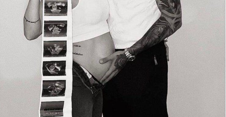 Ποδοσφαιριστής του ΑΠΟΕΛ μόλις έγινε ξανά μπαμπάς: Οι εικόνες στο μαιευτήριο