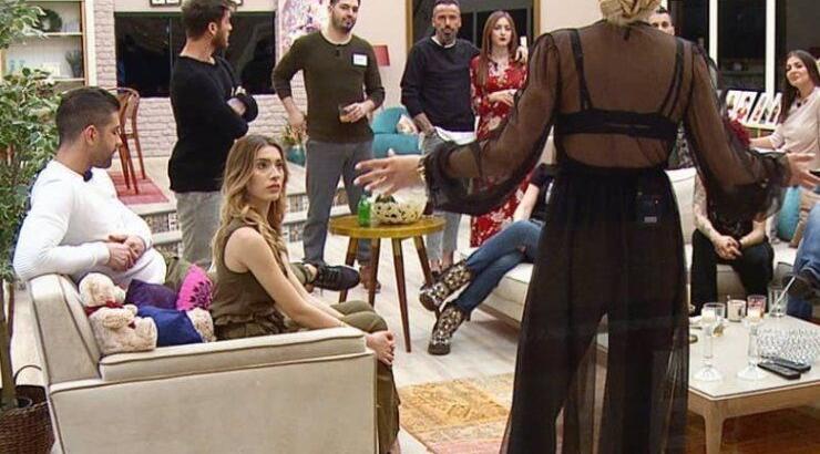 "Power of Love":  Εσπευσμένα στο νοσοκομείο παίκτης του reality! 