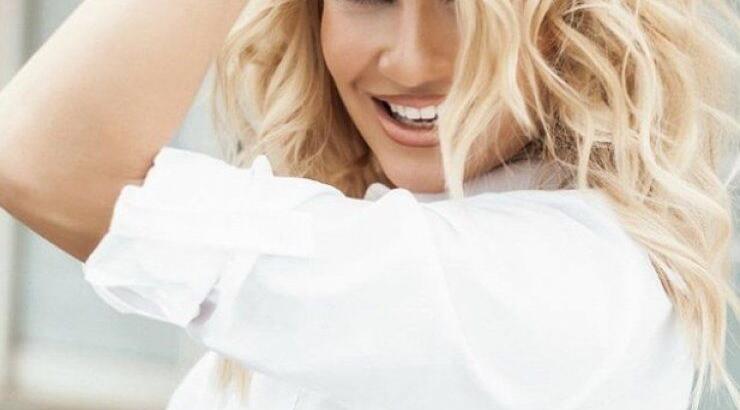 Απίστευτο! Πασίγνωστος πορνοστάρ έστειλε λουλούδια στη Φαίη Σκορδά!