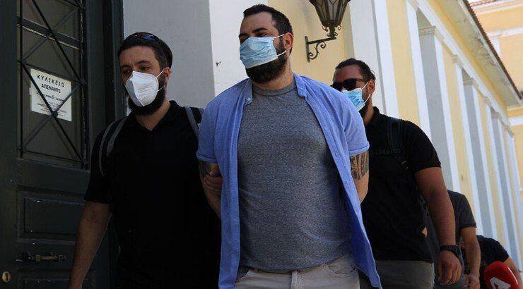 Κάθειρξη 10 ετών στον Έλληνα παίκτη ριάλιτι που μπήκε στο Εφετείο με €1,2 εκατ. και ναρκωτικά