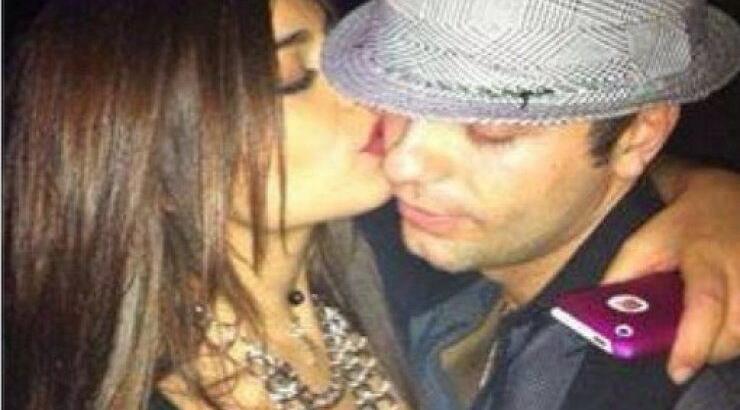 Ελευθερία Ελευθερίου: Ποιος είναι ο άντρας που φιλάει με τόσο πάθος; 