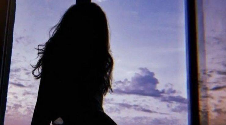 Έντρομη Κύπρια παρουσιάστρια χθες βράδυ καλούσε σε βοήθεια τρέχοντας στον δρόμο 