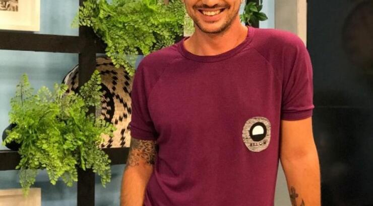 Το πιο τρυφερό βίντεο! Δείτε το Νικόλα Ιωαννίδη να εύχεται στην 90χρόνη γιαγιά του για τα γενέθλιά της