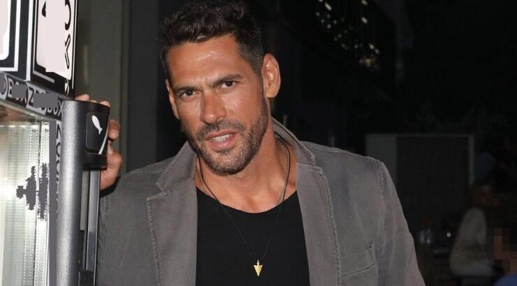 Γιάννης Σπαλιάρας: Η πρώτη δημόσια εμφάνιση με τη σύντροφό του και οι κοινές δηλώσεις στις κάμερες