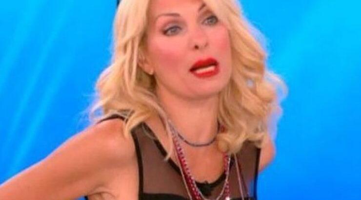  Έξαλλη η Μενεγάκη: «Μπούρδες όσα γράφονται. Ας ανοίξουν την φορολογική μου δήλωση»