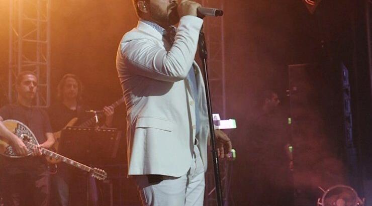 Γιάννης Πλούταρχος: Έναρξη με δάκρυα στα μάτια στην εμφάνισή του στη Λεμεσό