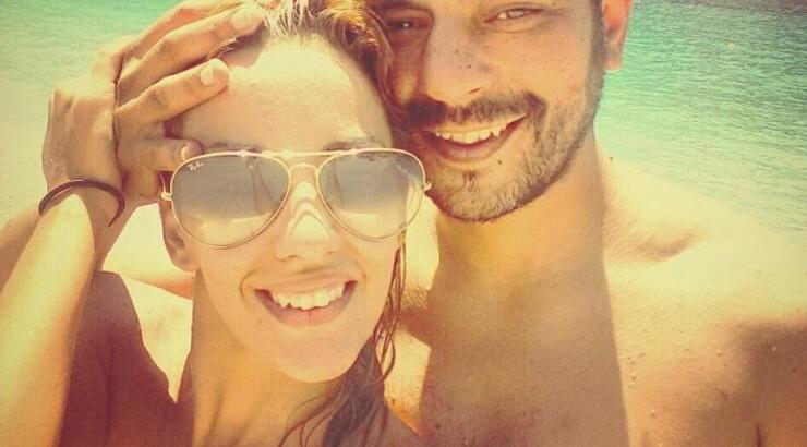 Γιώργος Ρούσσος: Καλοκαιρινές διακοπές στην Κύμη με την αγαπημένη του