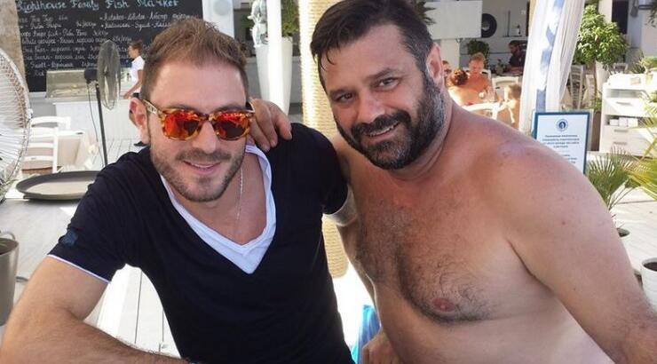 Άθως Σολωμού: Σε παραλία της Λεμεσού με καλό του φίλο