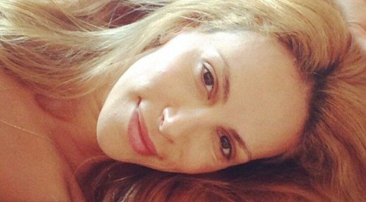 Στέλλα Δημητρίου: Η αγκαλιά και το συγκινητικό σημείωμα σε καλή της φίλη