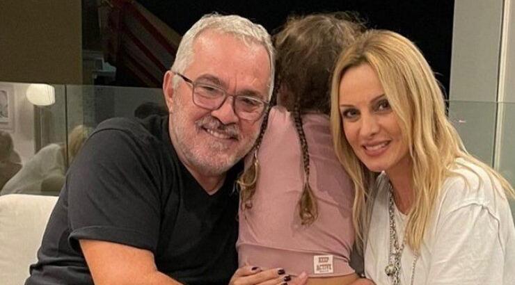 Πέγκυ Ζήνα-Γιώργος Λύρας: Δείτε πόσο μεγάλωσε η κούκλα κόρη τους που είναι τελειόφοιτη