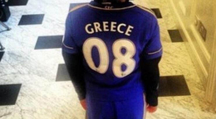 Ποιού γαλαζοαίματος ο γιος φόρεσε την φανέλα της Εθνικής Ελλάδος;