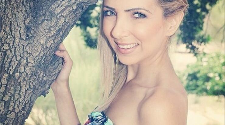 Χριστιάνα Θεοδώρου: Πρόβα νυφικού;