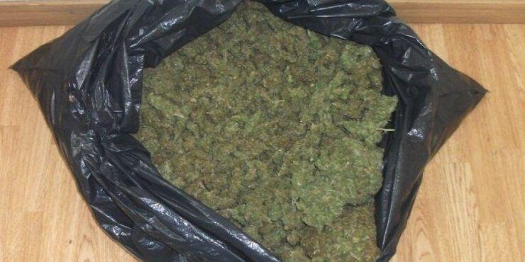 4 kg κάνναβης στην κατοχή 22χρονου 