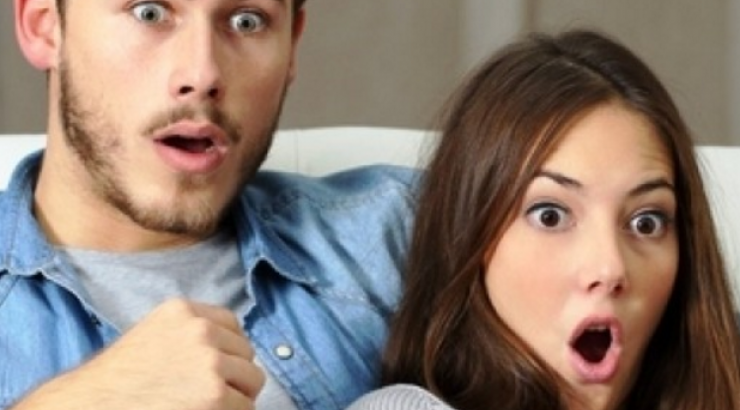 Τα ζευγάρια που βλέπουν μαζί τηλεόραση είναι πιο ευτυχισμένα!