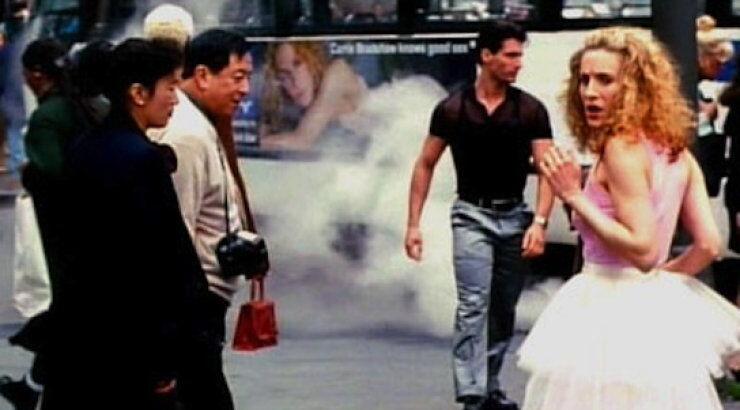 Σε τιμή ευκαιρίας η φούστα της Carrie Bradshaw!