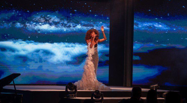 Shaya: “Άνοιξε” το show στην πασαρέλα στο Intimissimi Fashion Gala και εντυπωσίασε [εικόνες & βίντεο]