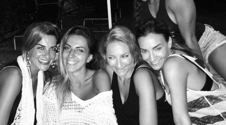 Νάταλι Τζιαπούρα: Γιόρτασε με φίλους τα γενέθλια της [φωτογραφίες]