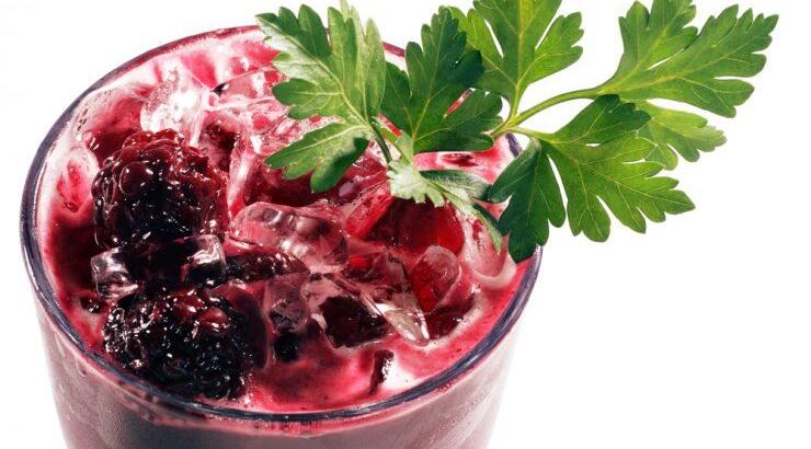 Πως ο χυμός μούρων αποτρέπει τις ουρολοιμώξεις 