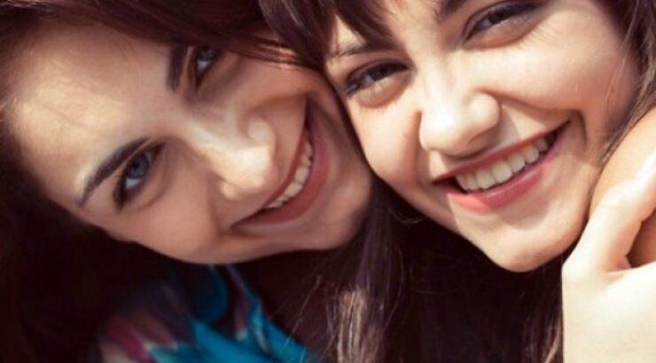 Ποια είναι τα beauty οφέλη που έχεις αν είσαι η μικρότερη αδερφή