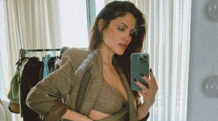 Μαίρη Συνατσάκη: Το neutral σαλόνι του νέου της σπιτιού που θυμίζει… παιδότοπο [εικόνα]