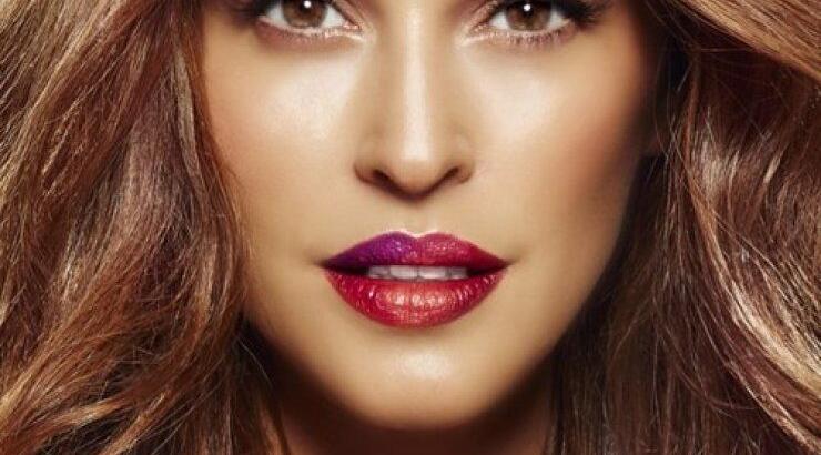 Σίσσυ Χρηστίδου: Στολίζει το δέντρο με τους γιους της!