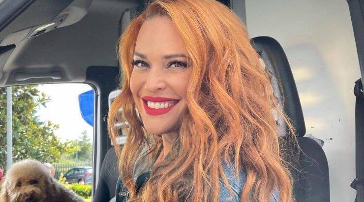 Σίσσυ Χρηστίδου: Μας έκανε ξενάγηση στο μοντέρνο καμαρίνι της! [βίντεο]