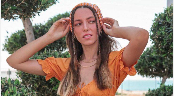 Εβελίνα Σκίτσκο: Άναψε φωτιές στο instagram τρώγοντας topless το καρπούζι της [εικόνες]