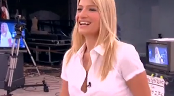 Δες τη Φαίη Σκορδά να χορεύει άλα Michael Jackson!