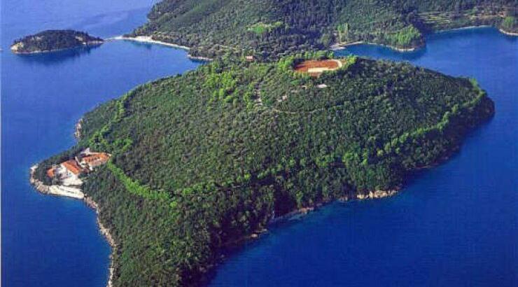 Πώς η διαθήκη του Ωνάση εμποδίζει την πώληση του Σκορπιού