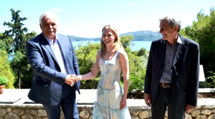 H πρώτη φωτογραφία των νέων ιδιοκτητών του Σκορπιού