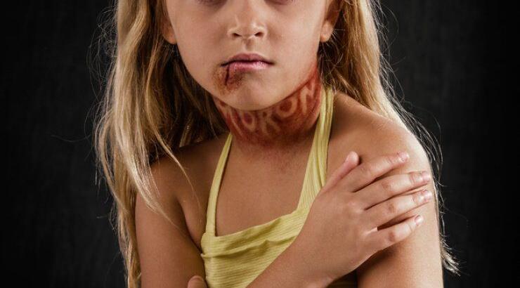 Ψυχική και σωματική βία: Ένα φωτογραφικό project που συγκλονίζει