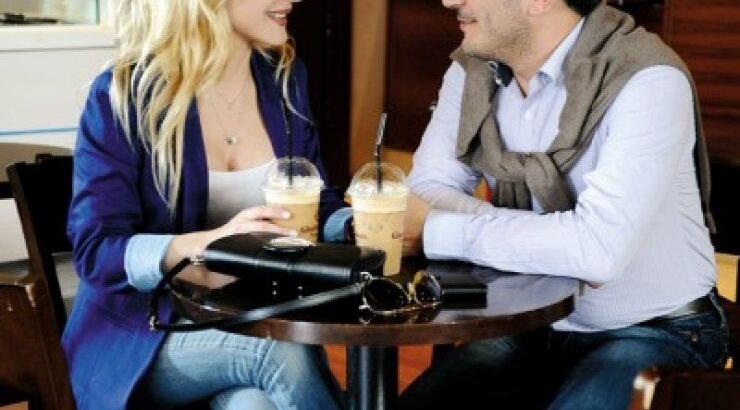 Άννα Μαρία Ευτυχίου - Αχιλλέας Παυλίδης: Ανεβαίνουν τα σκαλιά της εκκλησίας