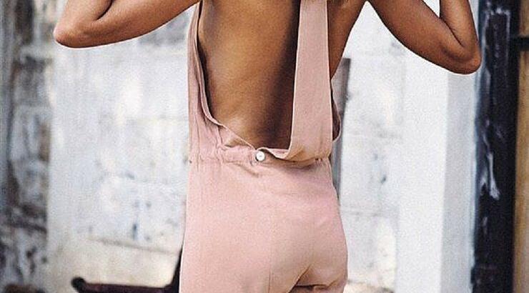 Τα 5 χρώματα που θα σε κάνουν να δείχνεις ακόμη πιο μαυρισμένη