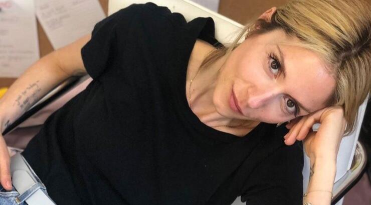 Σοφία Καρβέλα: Έβαλε μαγιό 435 ευρώ για μπάνιο στην θάλασσα!