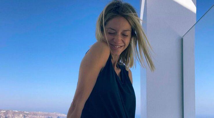 Σοφία Καρβέλα: Παίζει τένις με το μπικίνι και οι κοιλιακοί της μας "ζαλίζουν" [εικόνες]