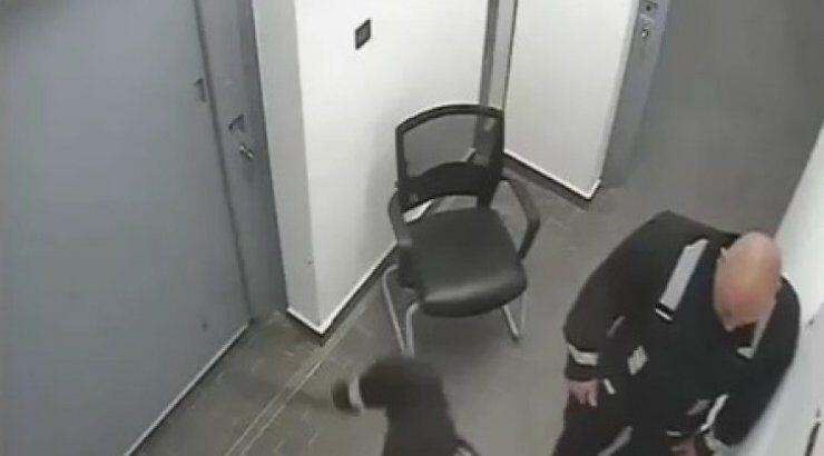 Σοκ και αποτροπιασμός για ξυλοδαρμό νεαρού από αστυνομικούς