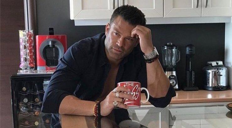 Κώστας Σόμμερ: Οι πρώτες εικόνες αγκαλιά με τον νεογέννητο γιο του