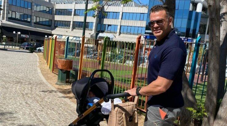 Ο Κώστας Σόμμερ μαζί με τον γιο του σε μια ξεχωριστή εμφάνισή τους [εικόνα]