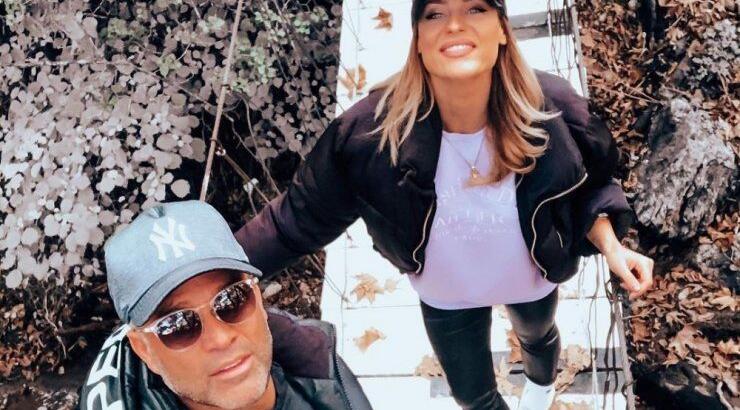 Κώστας Σόμμερ: Χαϊδεύει την κοιλίτσα της εγκυμονούσας συντρόφου του και "λιώνει