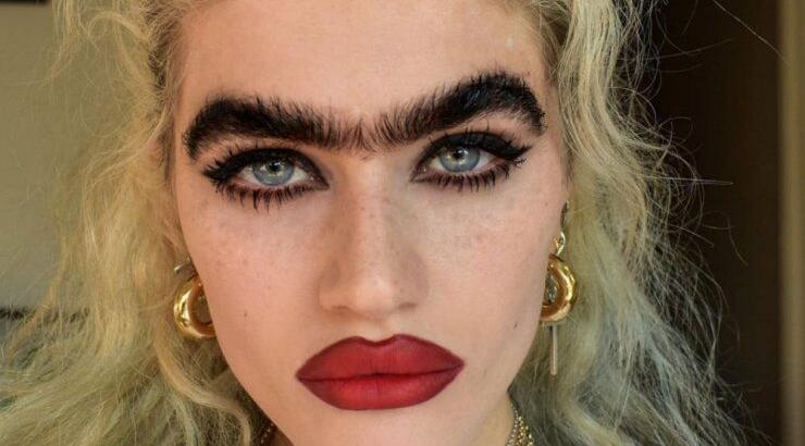 Σοφία Χατζηπαντελή: Το μοντέλο από την Κύπρο με το ενωμένο φρύδι δέχεται απειλές για τη ζωή του