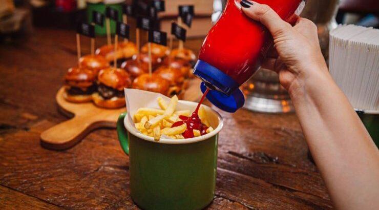 Όλα όσα θέλεις να γνωρίζεις από τη nutritionist για 8 δημοφιλείς σως